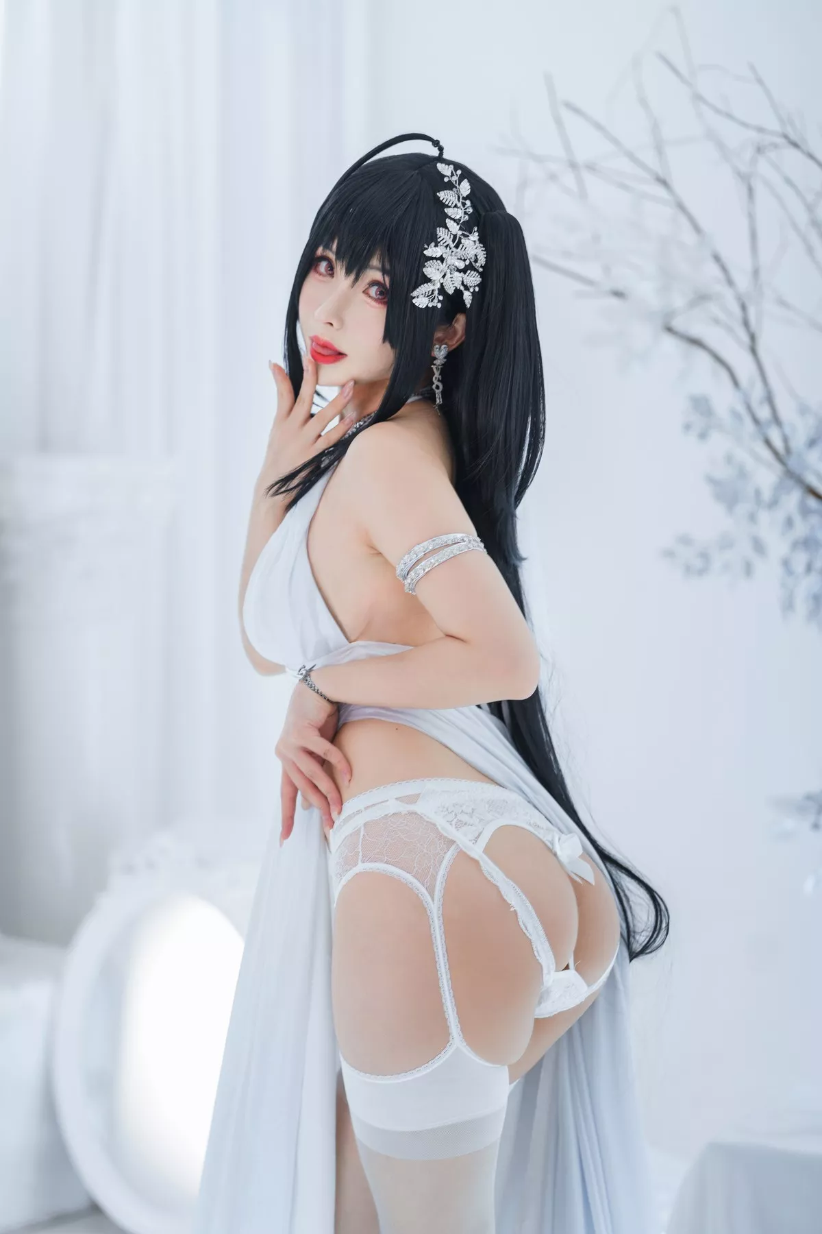 网络美女rioko凉凉子大凤花嫁主题私房性感薄透婚纱配白丝吊袜完美诱惑写真39P