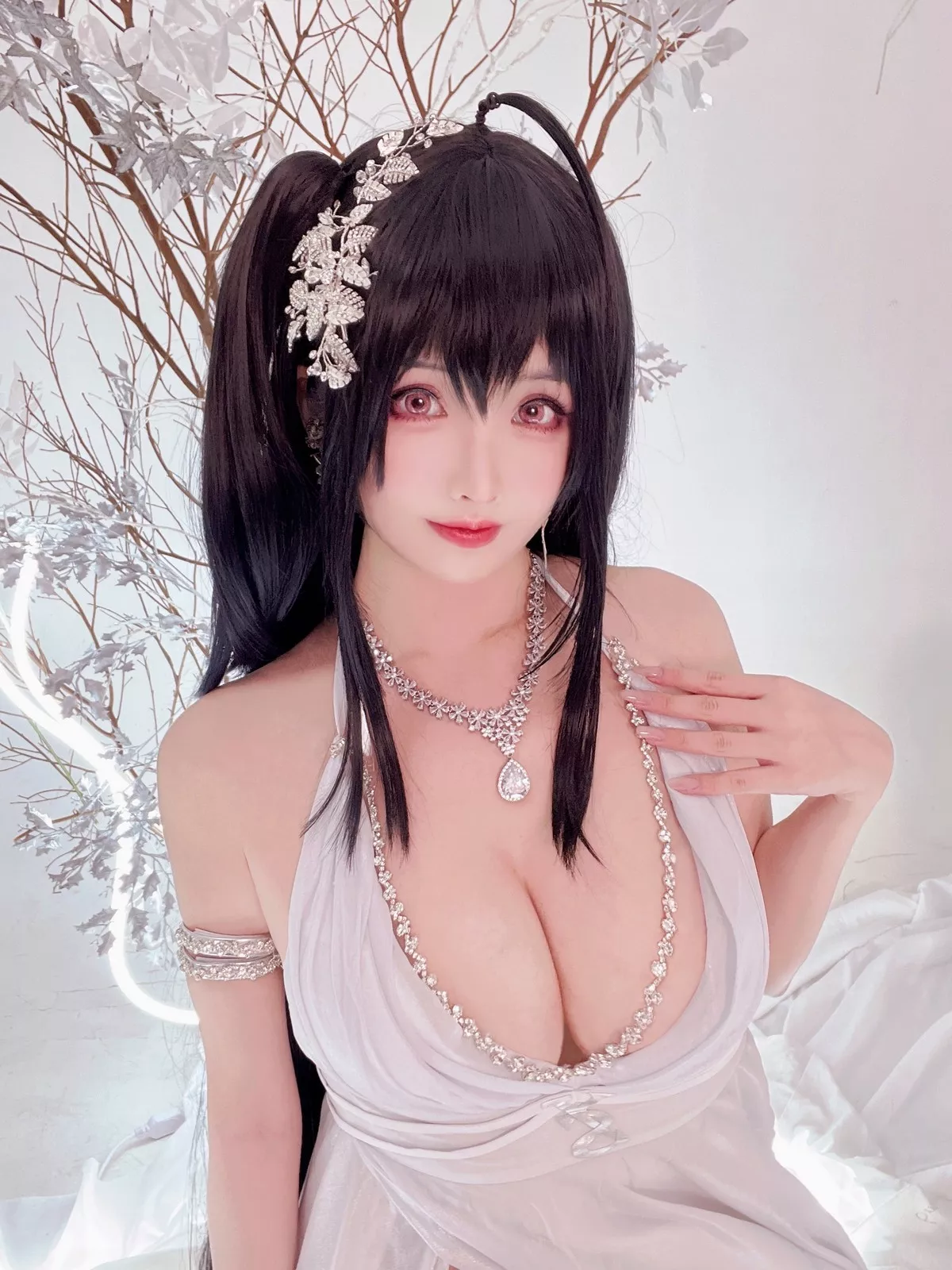 网络美女rioko凉凉子大凤花嫁主题私房性感薄透婚纱配白丝吊袜完美诱惑写真39P