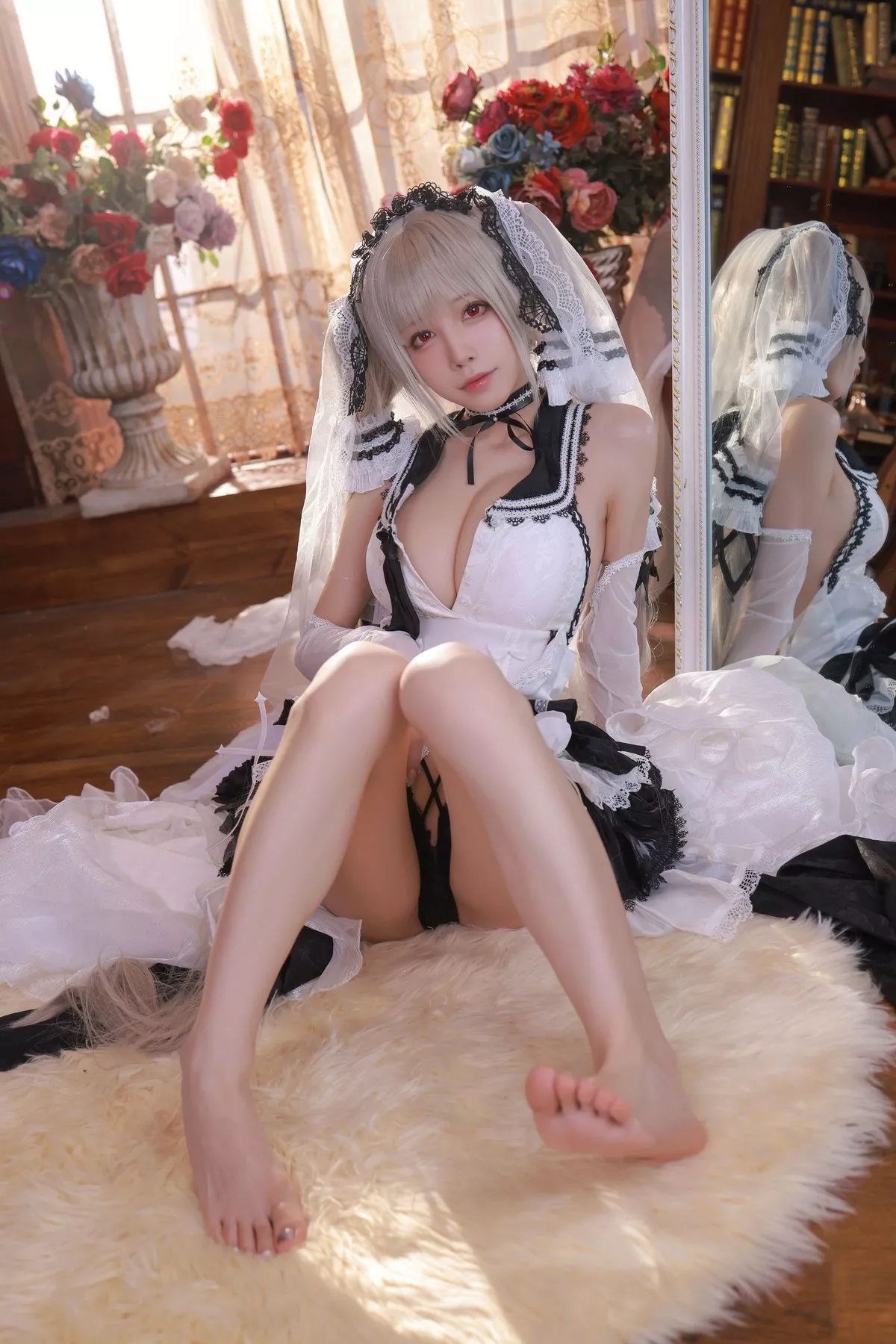 动漫博主水淼aqua碧蓝航线主题私房性感白色半开婚纱秀完美身材撩人诱惑写真45P