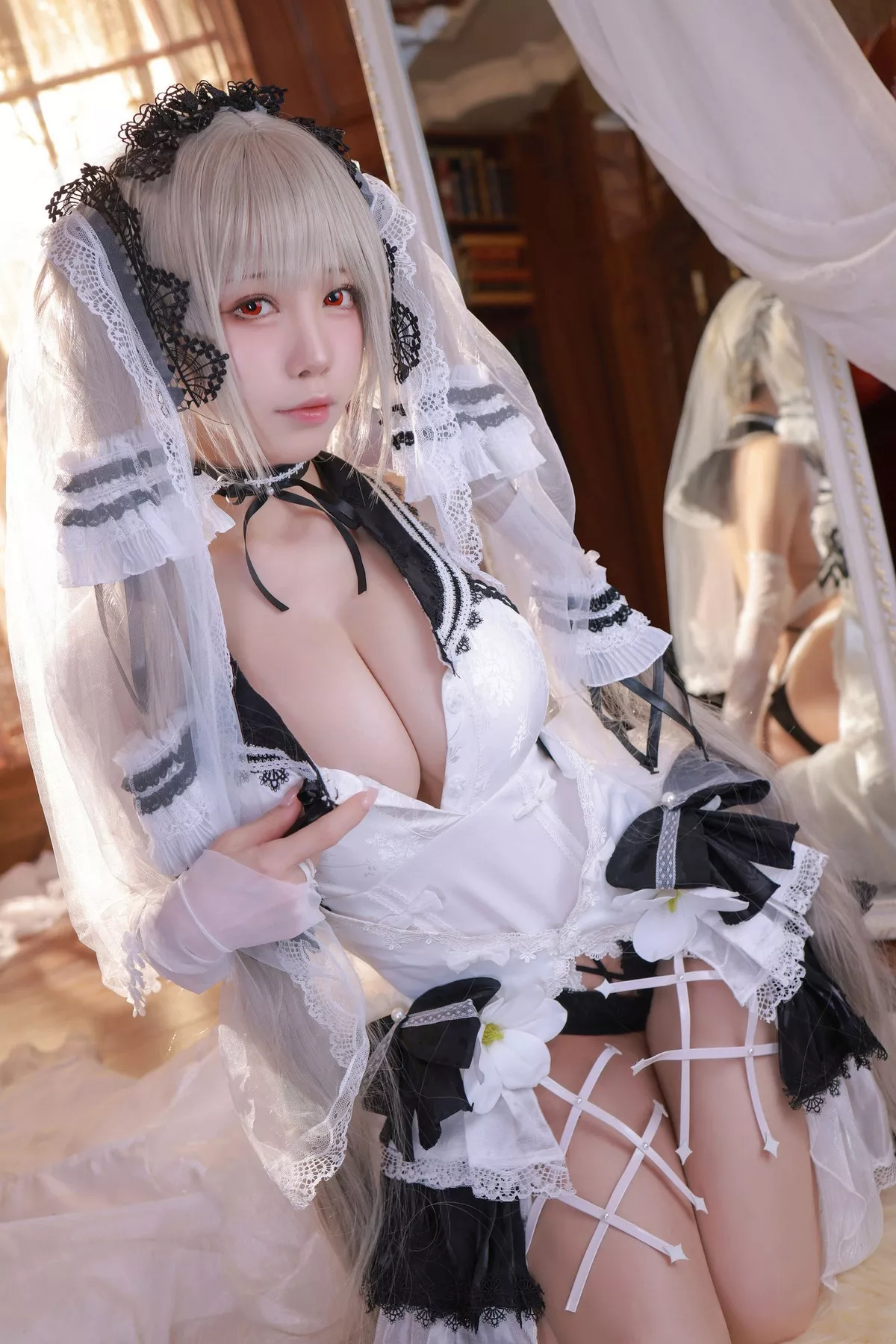 动漫博主水淼aqua碧蓝航线主题私房性感白色半开婚纱秀完美身材撩人诱惑写真45P