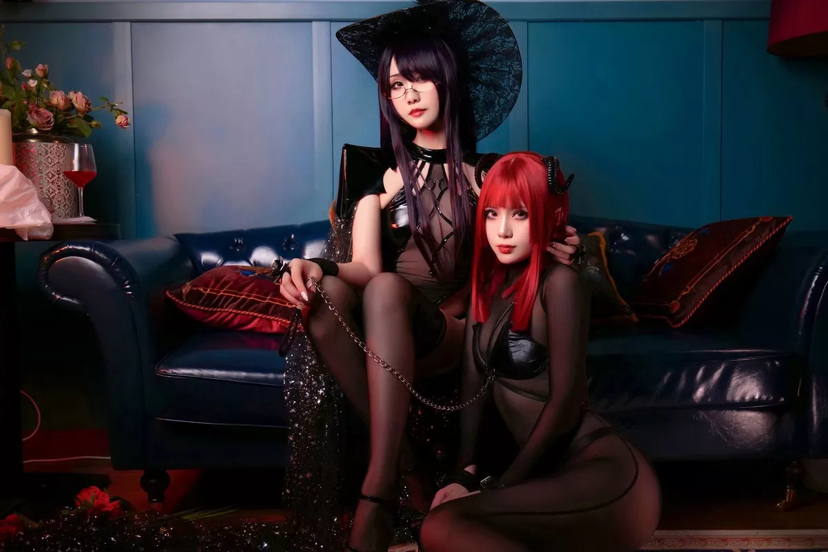动漫博主曉美媽&羊大真人魔女集会主题私房性感姐妹花黑色情趣服饰完美诱惑写真35P