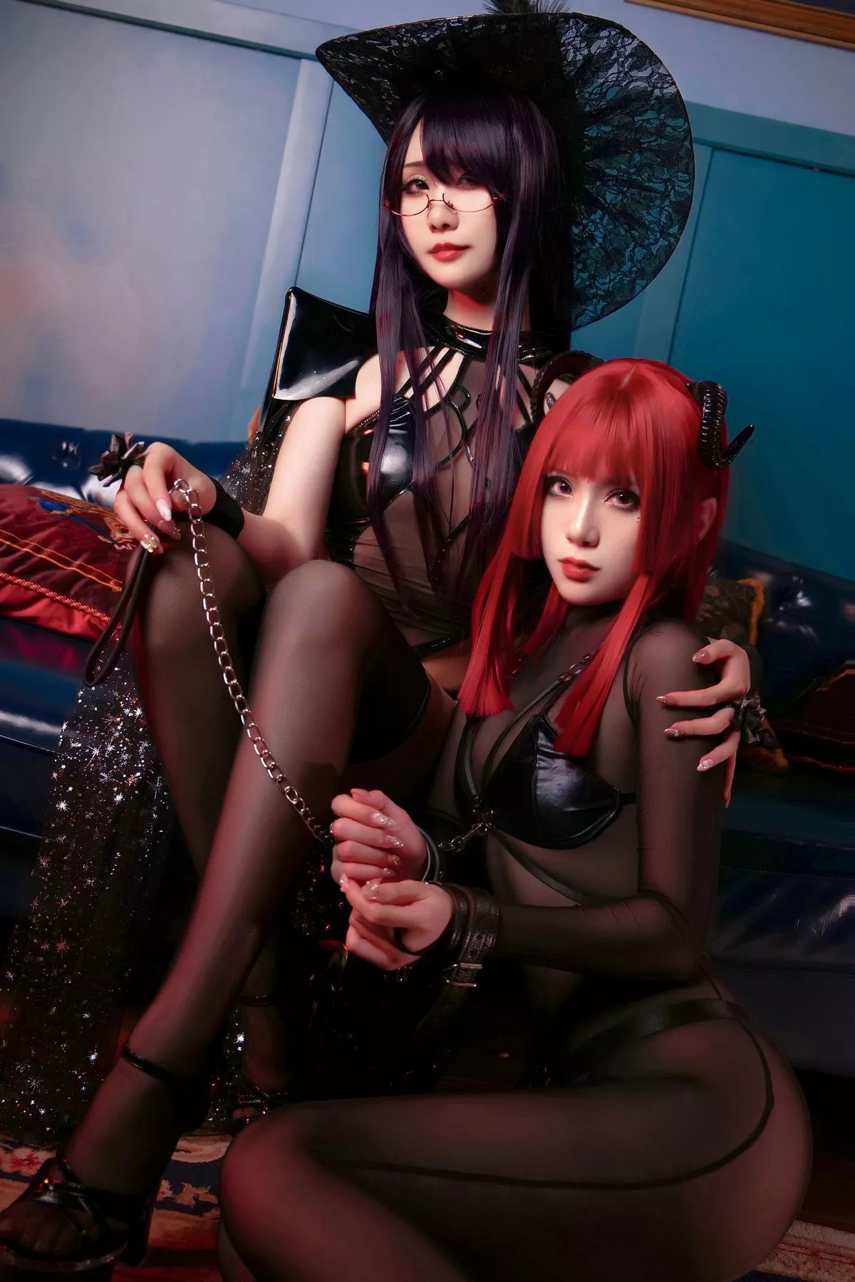 动漫博主曉美媽&羊大真人魔女集会主题私房性感姐妹花黑色情趣服饰完美诱惑写真35P