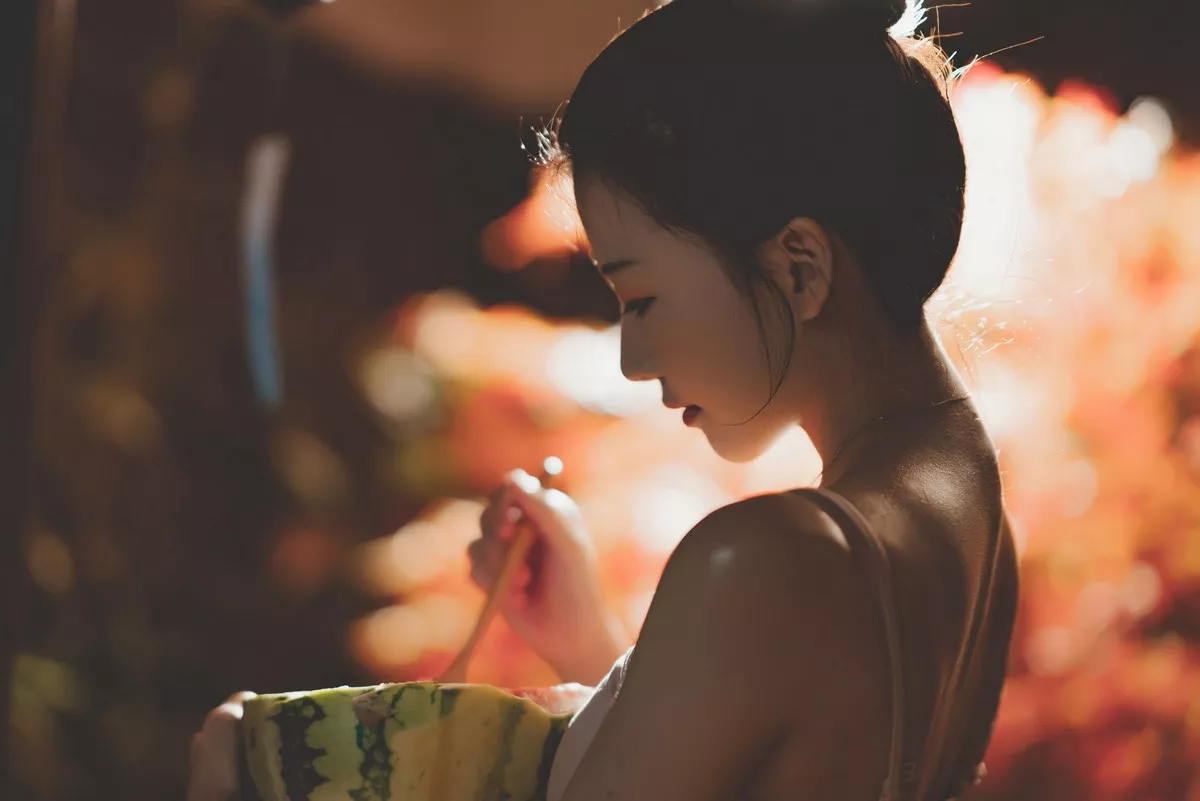 网络美女桜桃喵炙夏系列主题户外性感粉色吊带配白色内裤秀完美身材诱惑写真86P