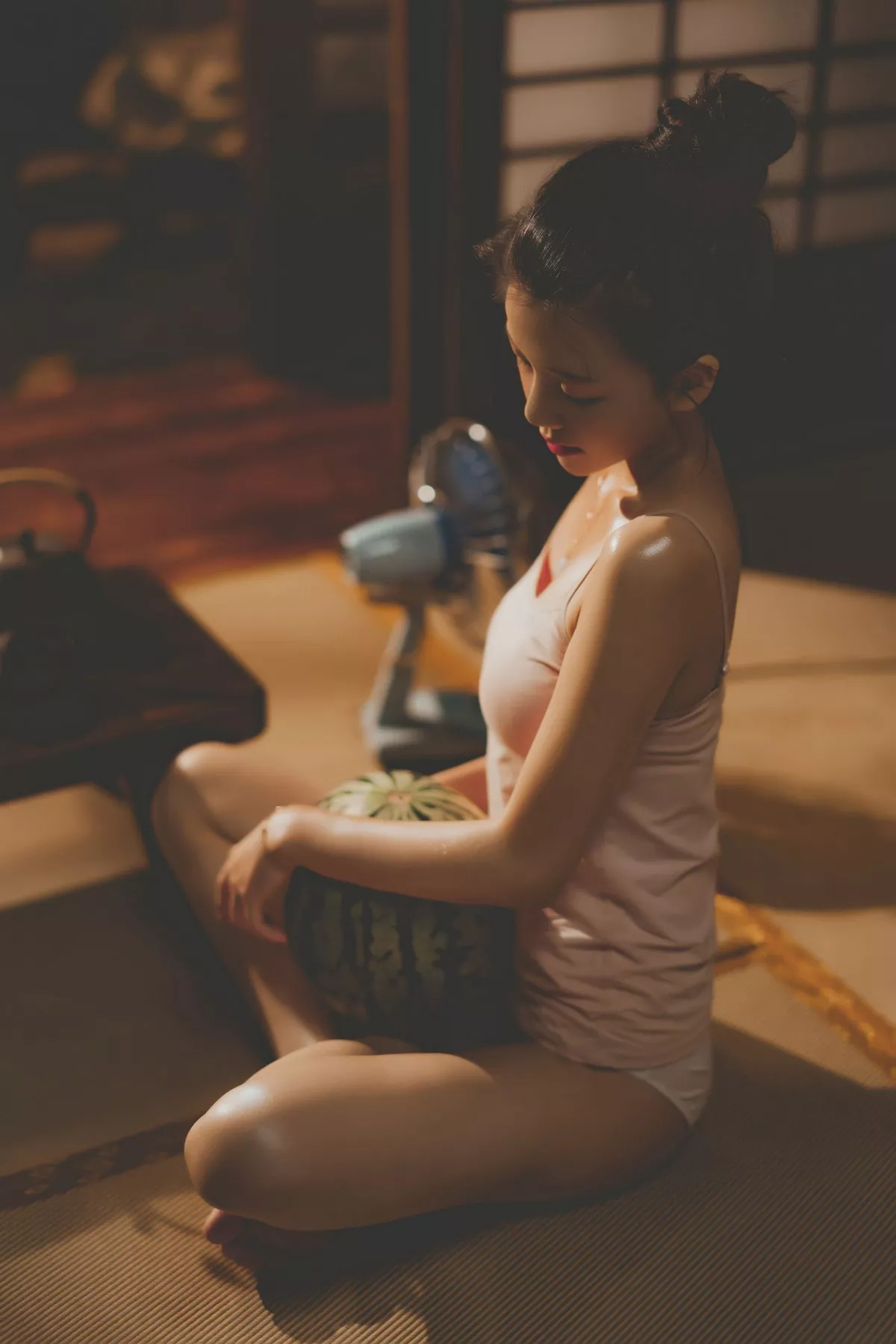 网络美女桜桃喵炙夏系列主题户外性感粉色吊带配白色内裤秀完美身材诱惑写真86P
