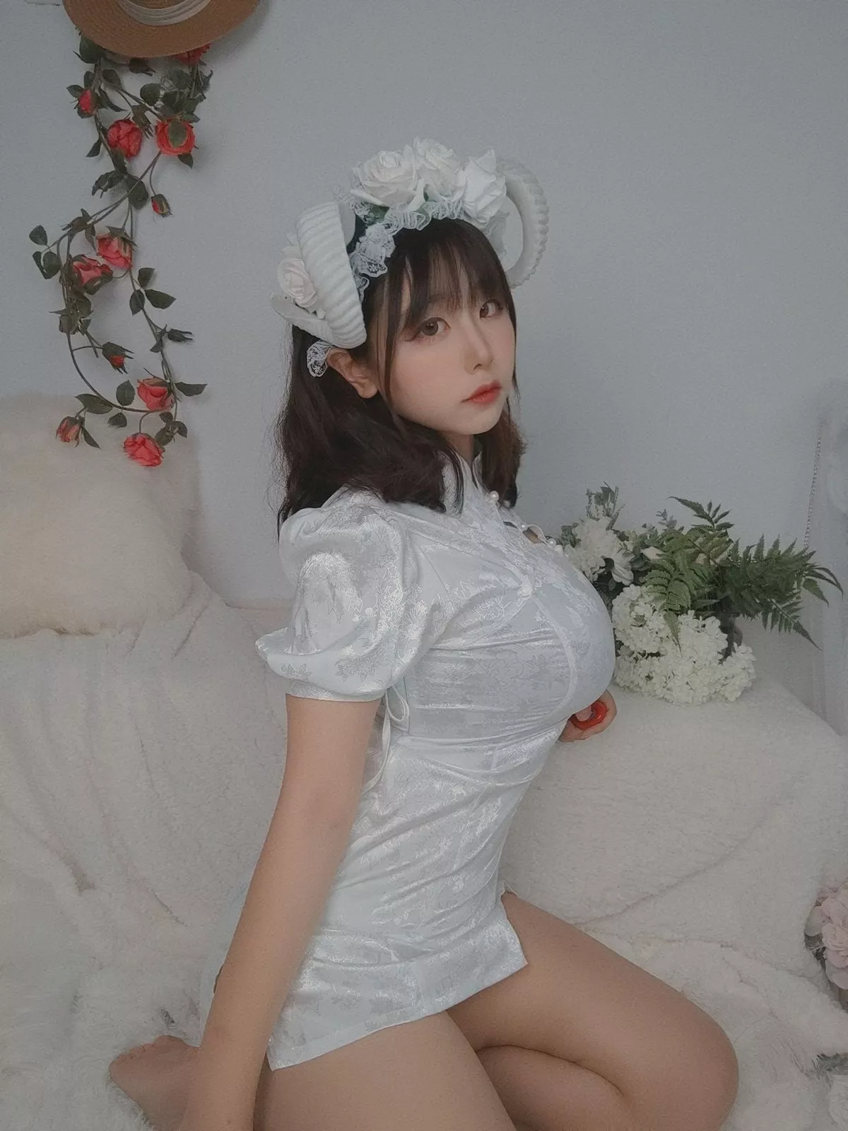 动漫博主穆零Mu0自拍主题私房性感银色旗袍+兔女郎服饰+浴室性感内衣诱惑写真110P