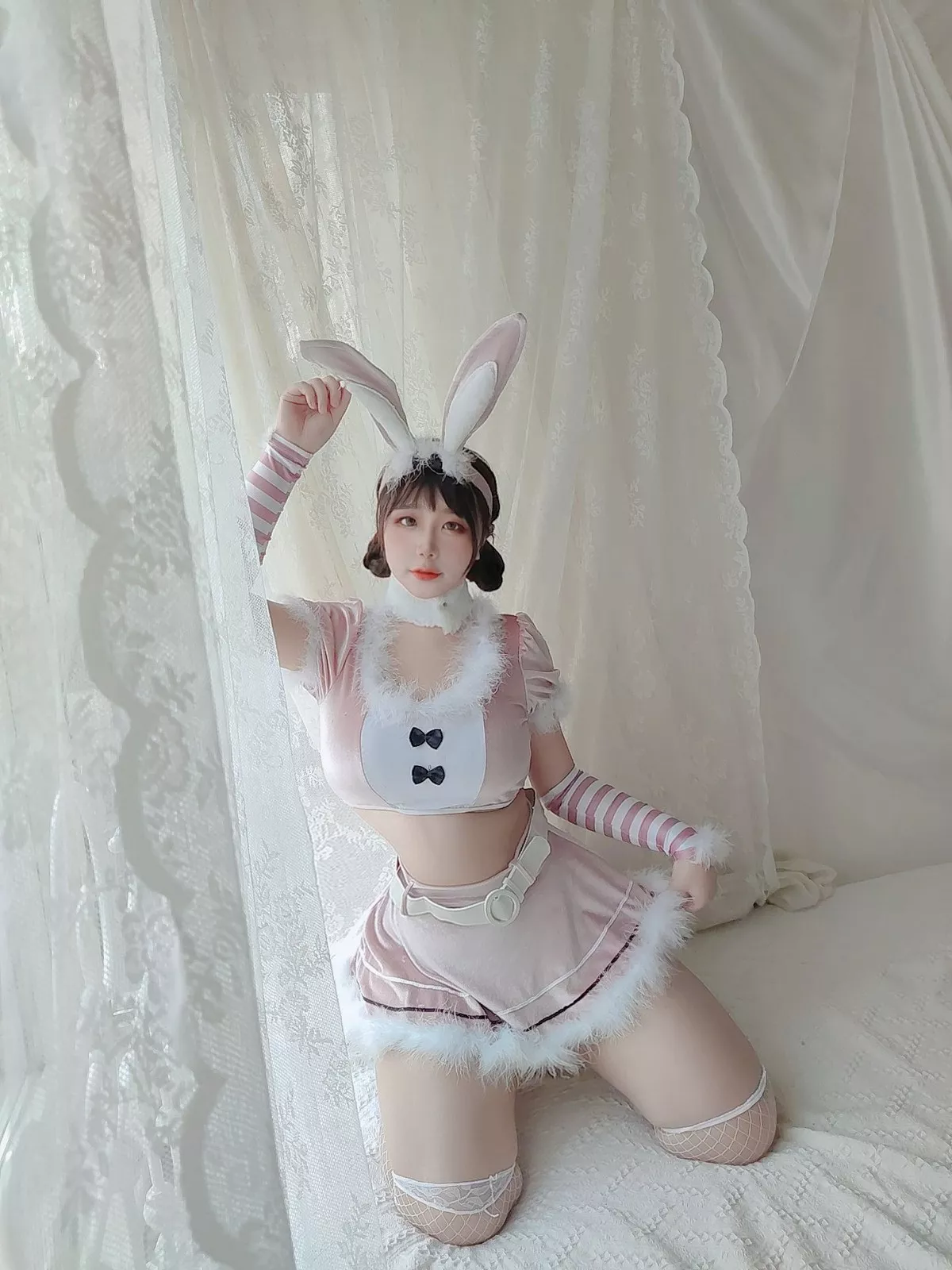 动漫博主穆零Mu0自拍主题私房性感银色旗袍+兔女郎服饰+浴室性感内衣诱惑写真110P