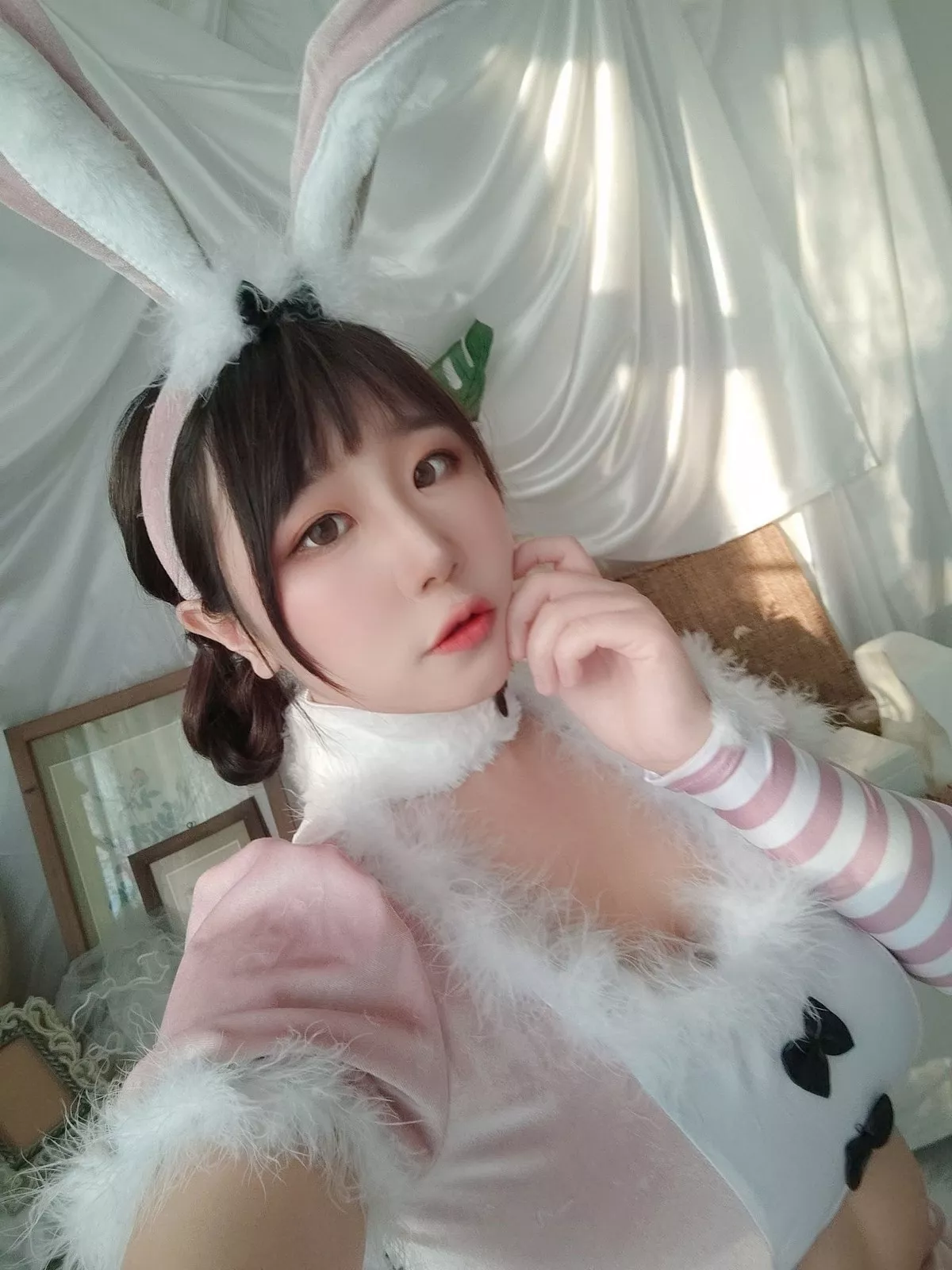 动漫博主穆零Mu0自拍主题私房性感银色旗袍+兔女郎服饰+浴室性感内衣诱惑写真110P