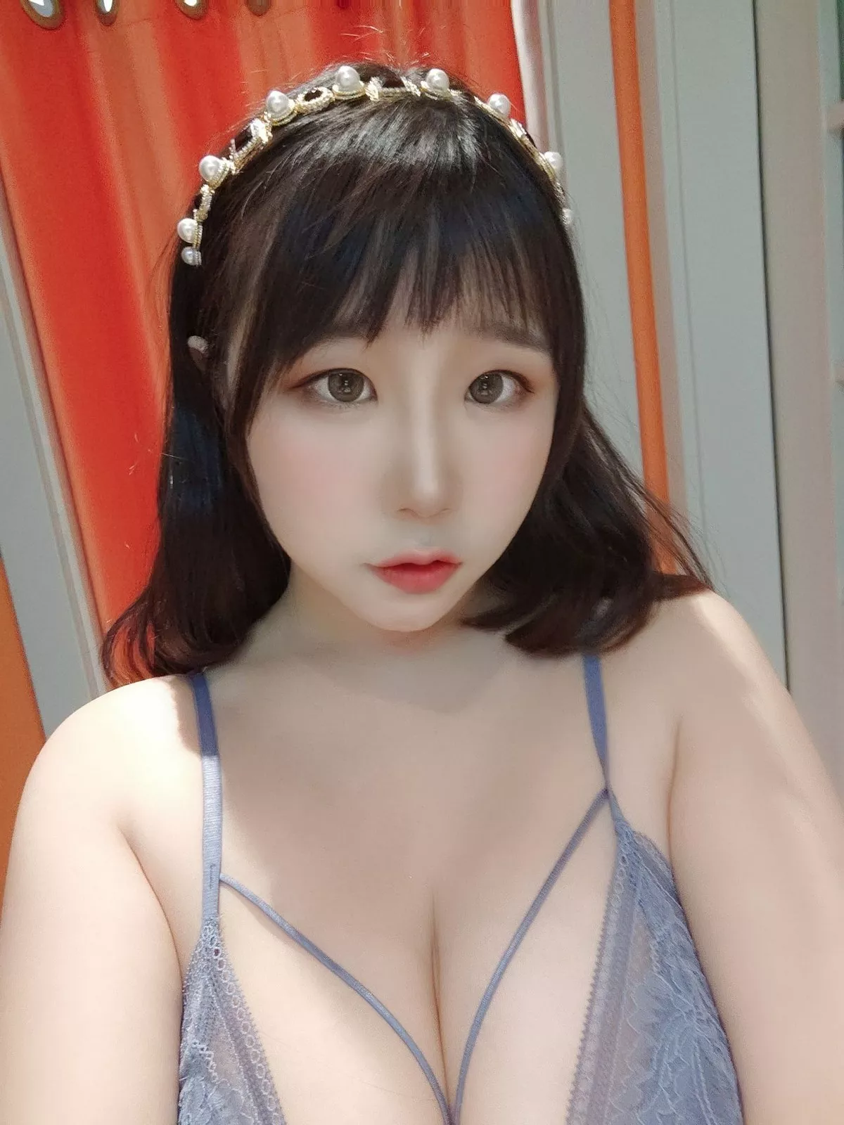 动漫博主穆零Mu0自拍主题私房性感银色旗袍+兔女郎服饰+浴室性感内衣诱惑写真110P