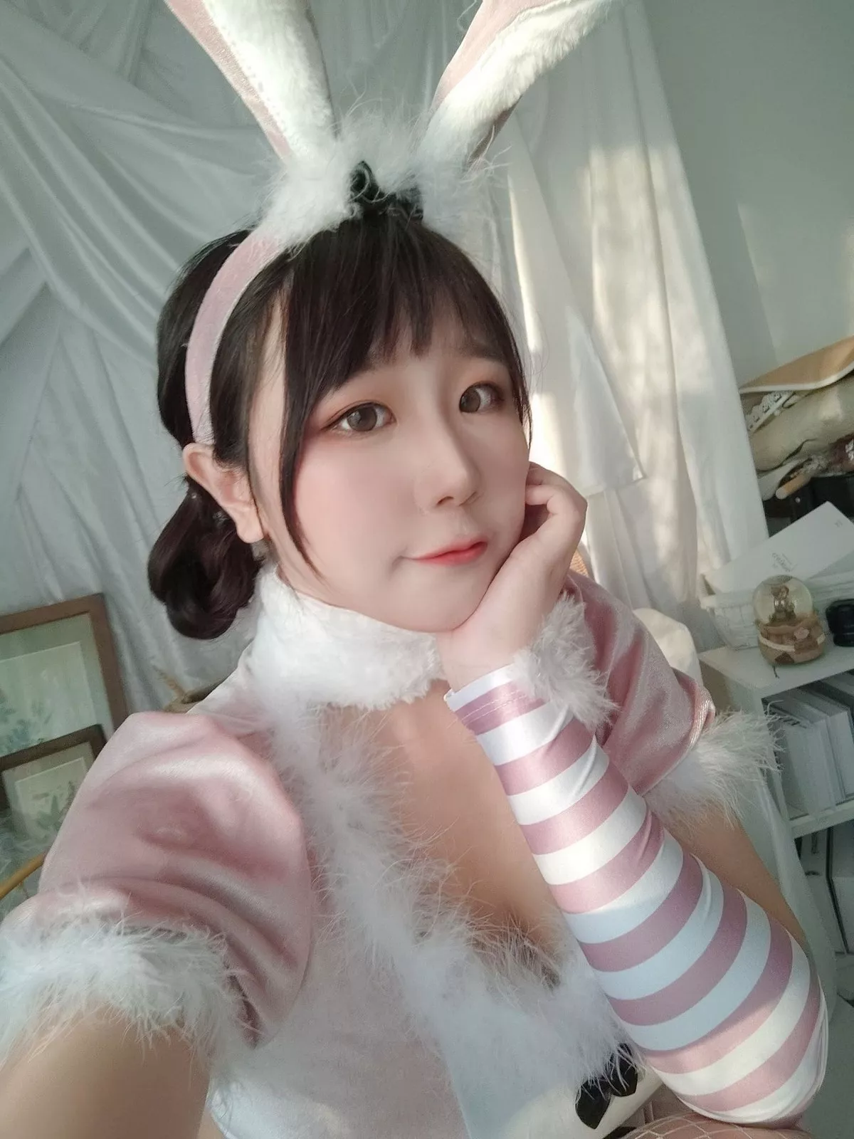 动漫博主穆零Mu0自拍主题私房性感银色旗袍+兔女郎服饰+浴室性感内衣诱惑写真110P