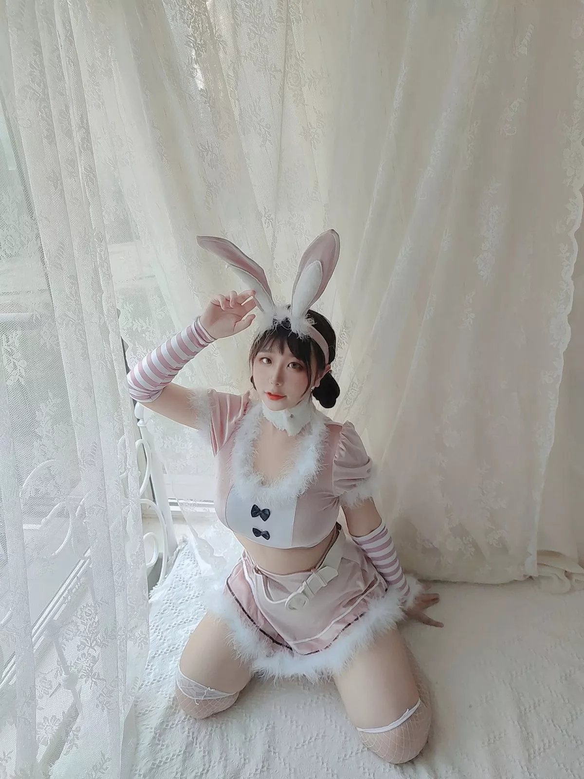 动漫博主穆零Mu0自拍主题私房性感银色旗袍+兔女郎服饰+浴室性感内衣诱惑写真110P