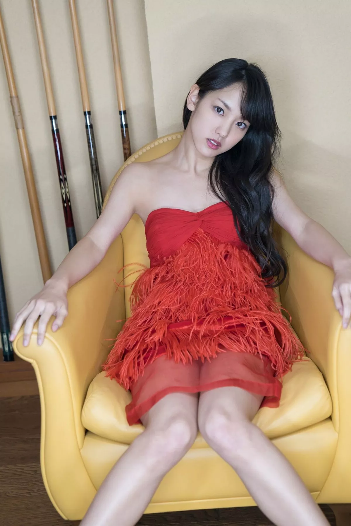 日本萌妹子饭洼春菜户外和服主题私房内衣系列+红色吊裙秀完美身材性感写真98P