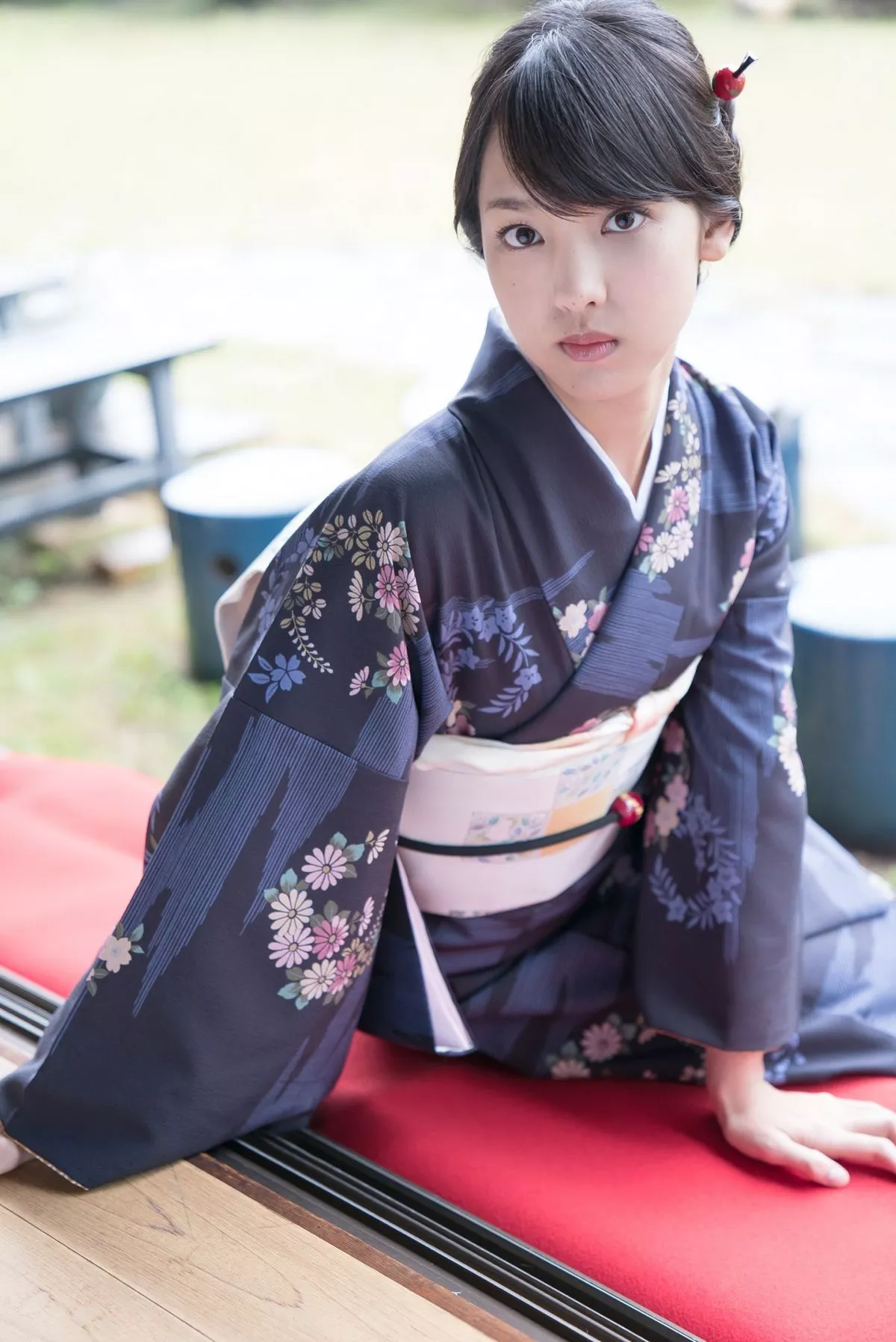 日本萌妹子饭洼春菜户外和服主题私房内衣系列+红色吊裙秀完美身材性感写真98P