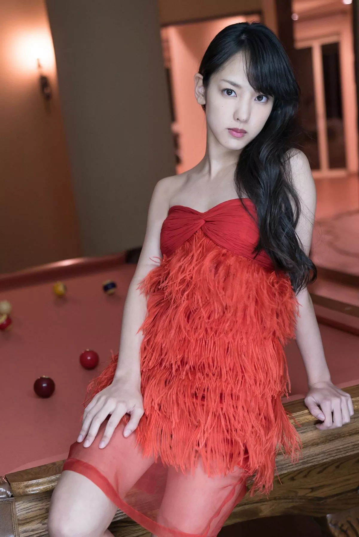 日本萌妹子饭洼春菜户外和服主题私房内衣系列+红色吊裙秀完美身材性感写真98P