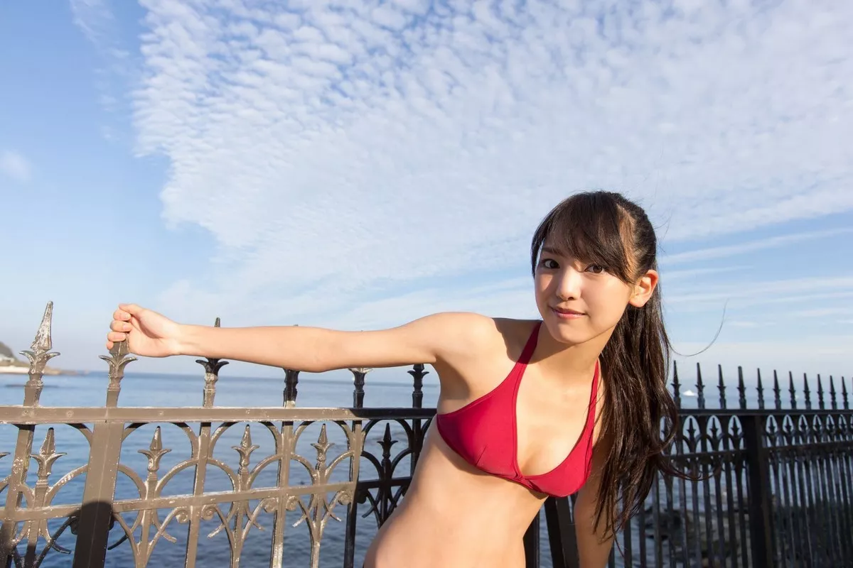 日本萌妹子饭洼春菜户外和服主题私房内衣系列+红色吊裙秀完美身材性感写真98P