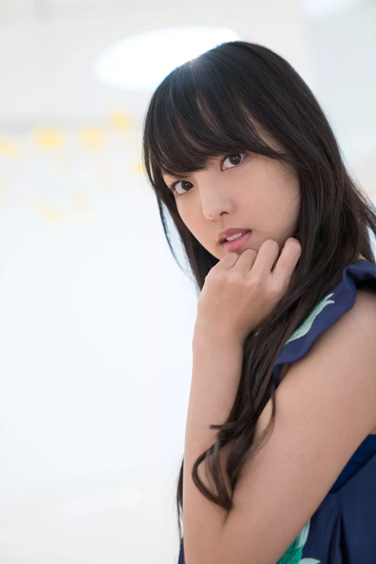 日本萌妹子饭洼春菜户外和服主题私房内衣系列+红色吊裙秀完美身材性感写真98P