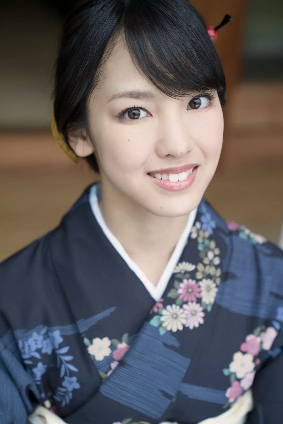 日本萌妹子饭洼春菜户外和服主题私房内衣系列+红色吊裙秀完美身材性感写真98P