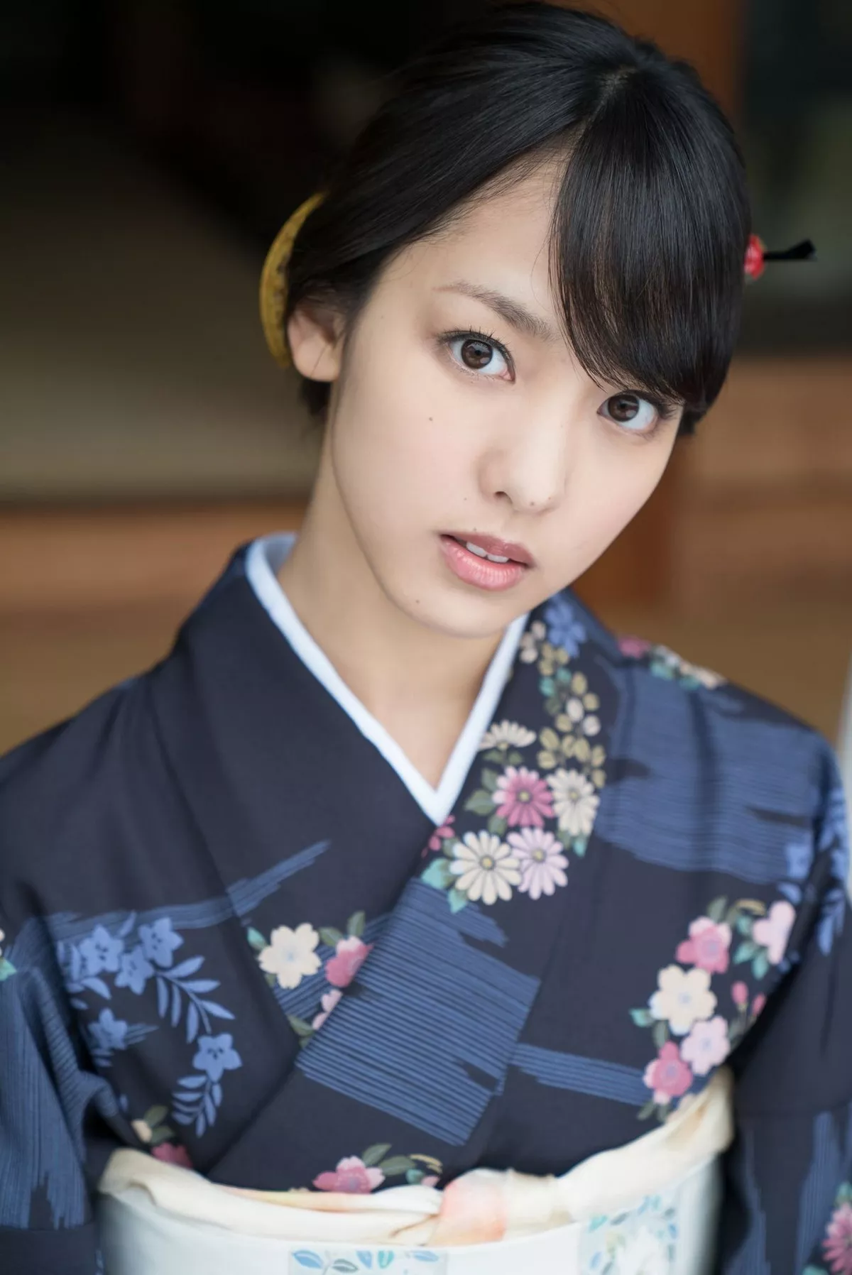 日本萌妹子饭洼春菜户外和服主题私房内衣系列+红色吊裙秀完美身材性感写真98P