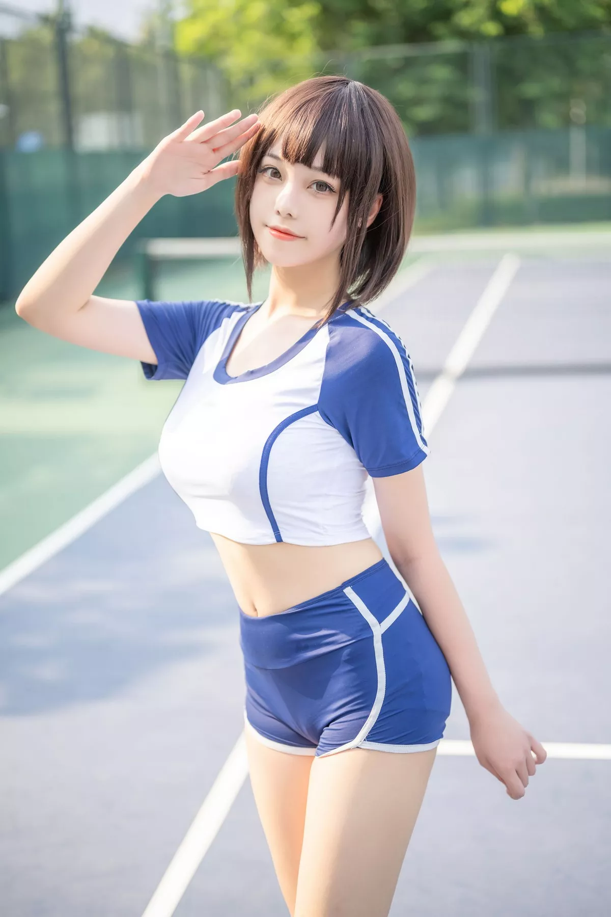 萌系小姐姐蜜汁猫裘体操服主题户外运动装半脱露白色蕾丝内衣秀豪乳诱惑写真50P