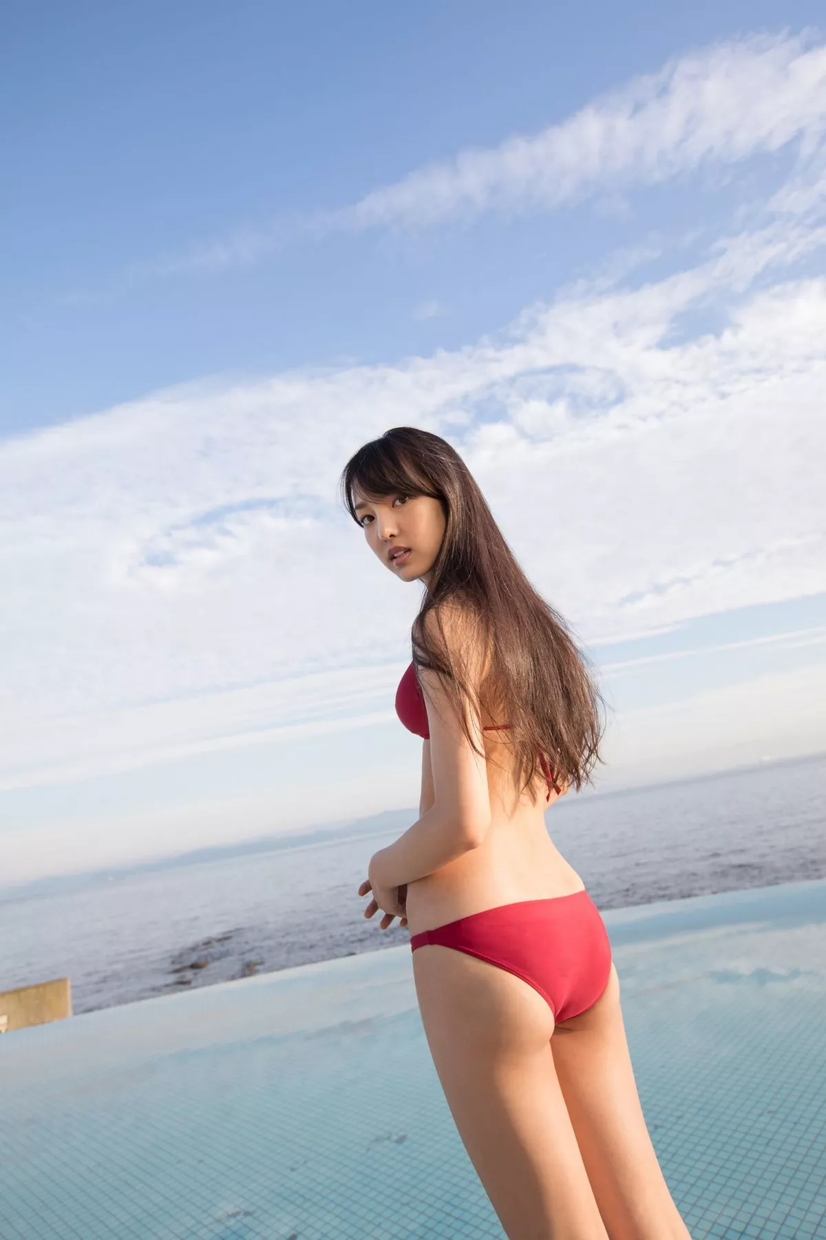 日本萌妹子饭洼春菜户外和服主题私房内衣系列+红色吊裙秀完美身材性感写真98P