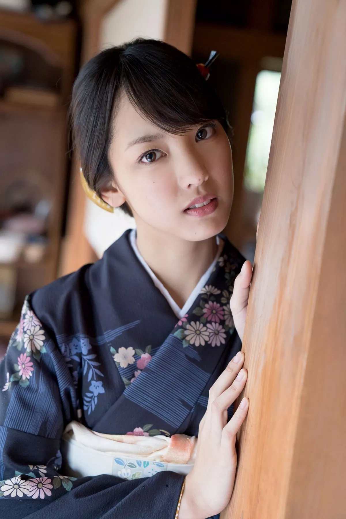 日本萌妹子饭洼春菜户外和服主题私房内衣系列+红色吊裙秀完美身材性感写真98P