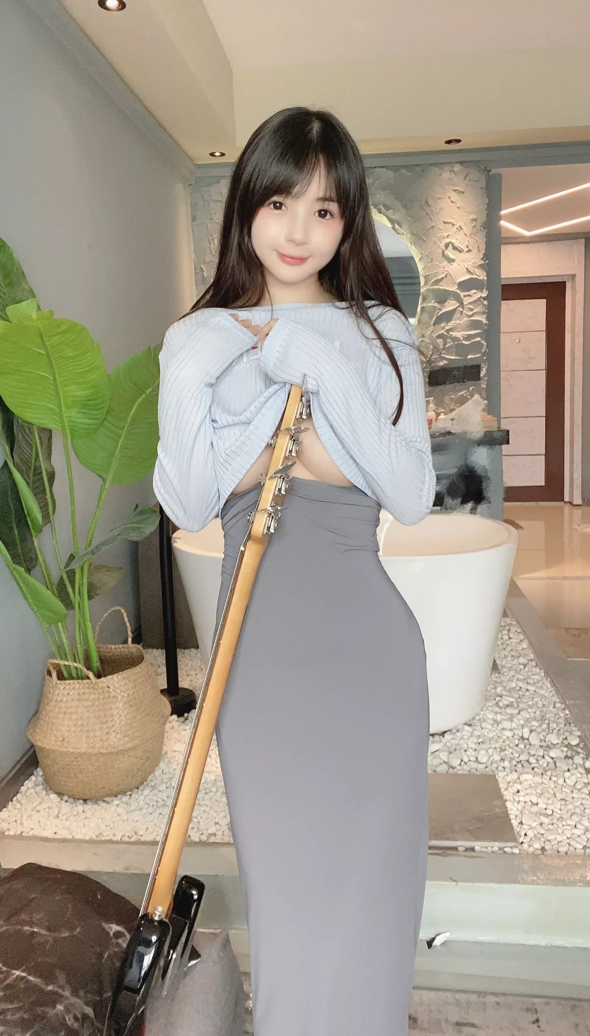 网络美女桜井宁宁吉他妹妹主题私房浴室性感露臀连体衣湿身秀完美身材诱惑写真66P