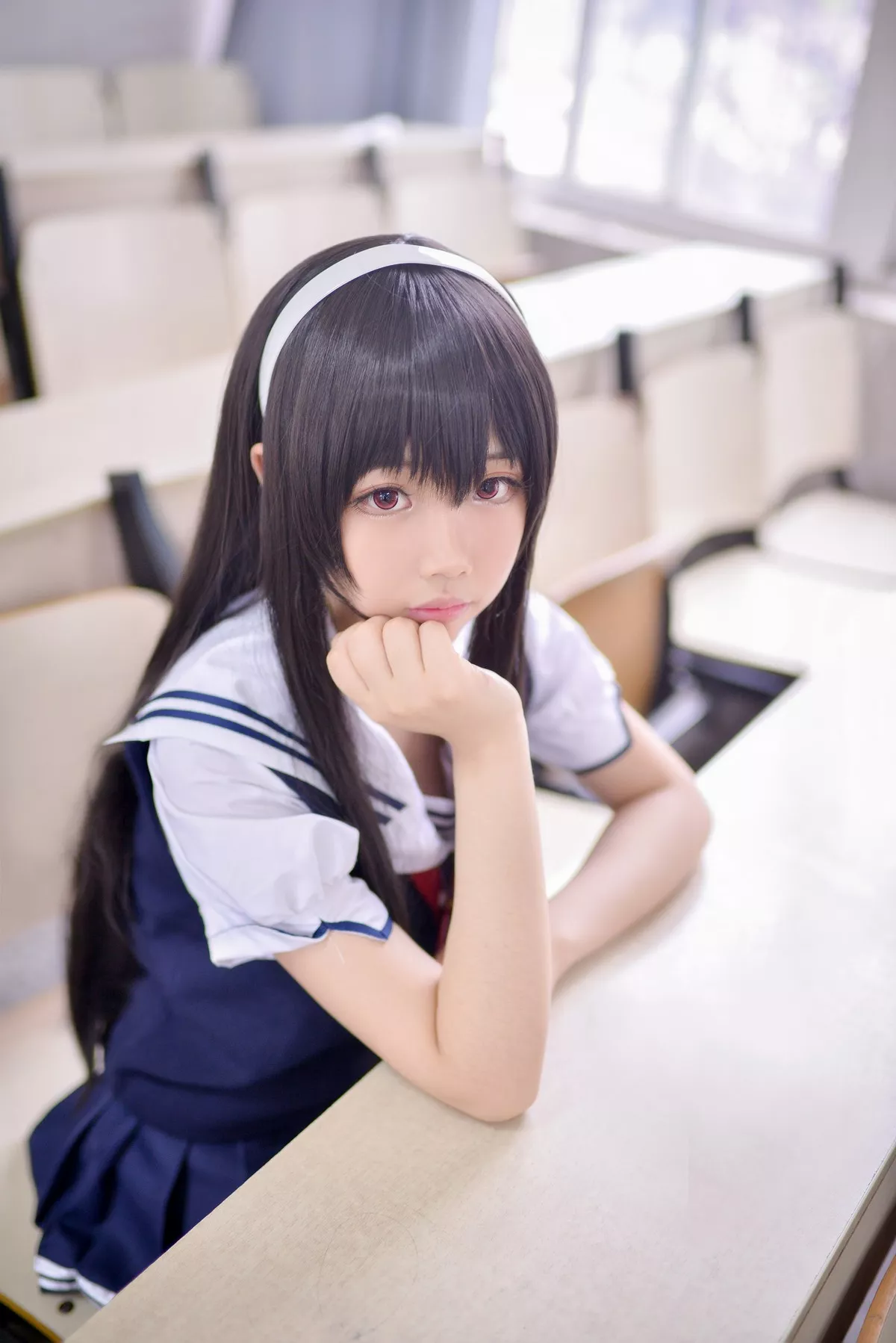 Coser小姐姐雪琪路人女主养成方法主题礼堂性感JK制服配黑丝裤袜撩人诱惑写真24P