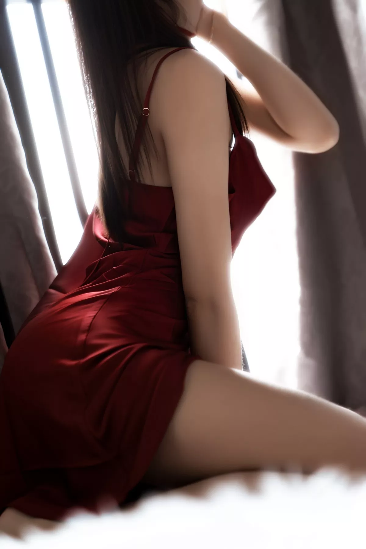 网络美女桜桃喵千丝万缕的红主题私房性感红色吊裙半撩露黑色蕾丝内衣诱惑写真69P
