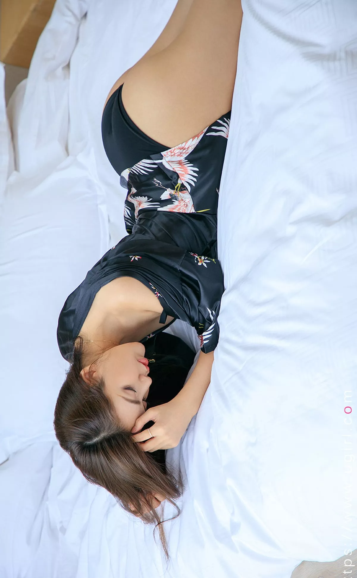 [Ugirls爱尤物]No.2240_尤果合辑美人故事主题模特田梓茵等七大美女私房诱惑写真35P