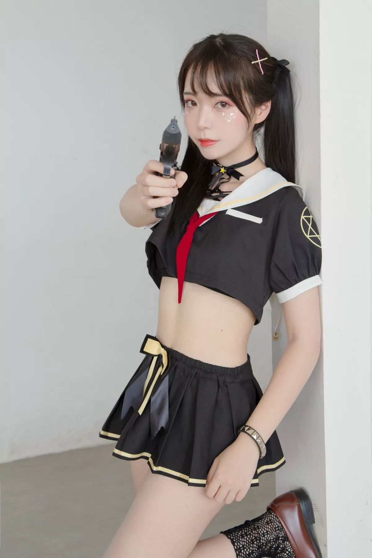 微博妹子Fushii_海堂魔法少女主题户外性感美少女战士黑短裙秀完美身材诱惑写真40P