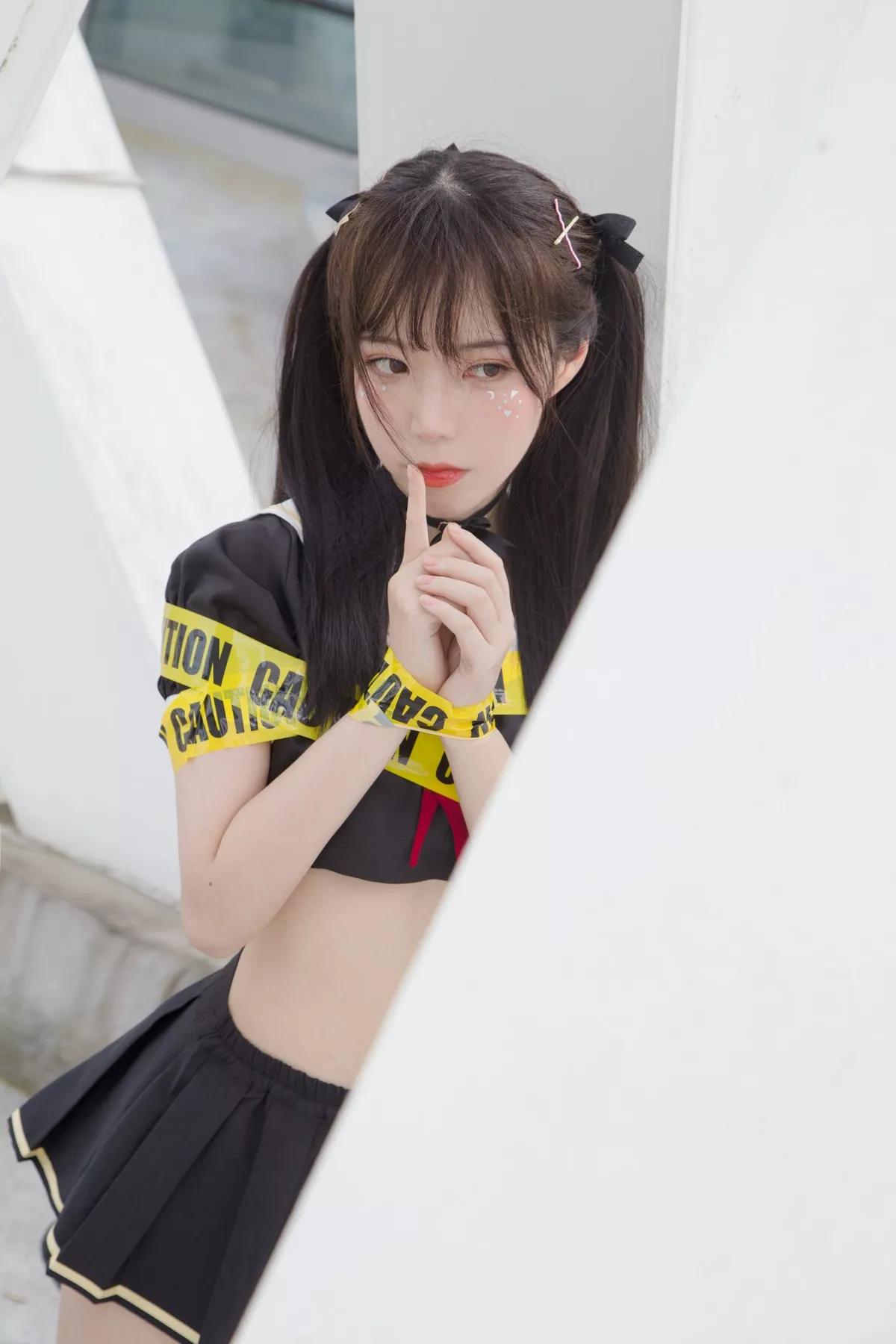 微博妹子Fushii_海堂魔法少女主题户外性感美少女战士黑短裙秀完美身材诱惑写真40P