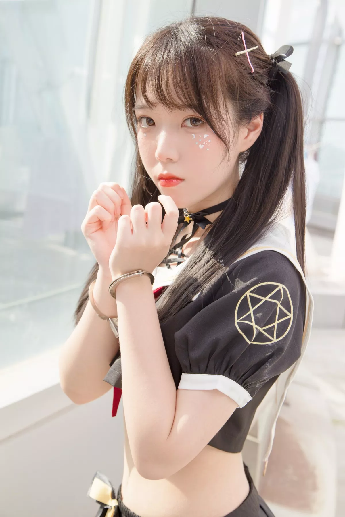微博妹子Fushii_海堂魔法少女主题户外性感美少女战士黑短裙秀完美身材诱惑写真40P