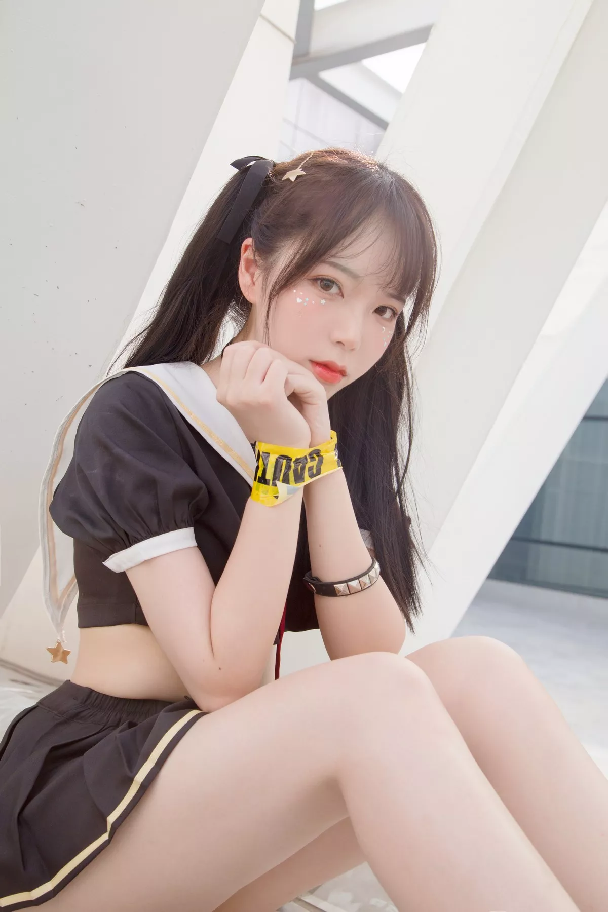 微博妹子Fushii_海堂魔法少女主题户外性感美少女战士黑短裙秀完美身材诱惑写真40P