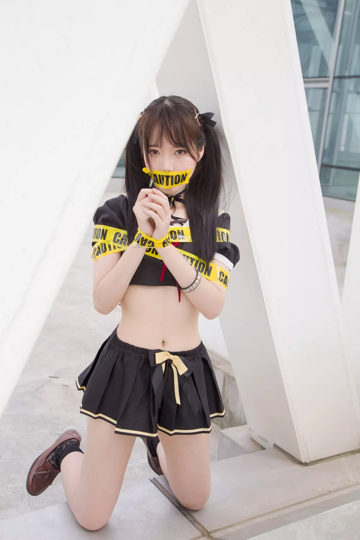 微博妹子Fushii_海堂魔法少女主题户外性感美少女战士黑短裙秀完美身材诱惑写真40P