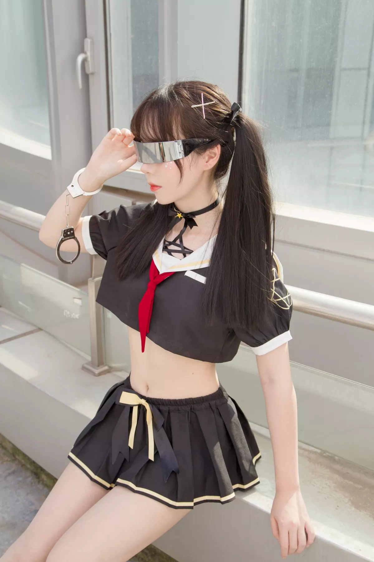 微博妹子Fushii_海堂魔法少女主题户外性感美少女战士黑短裙秀完美身材诱惑写真40P
