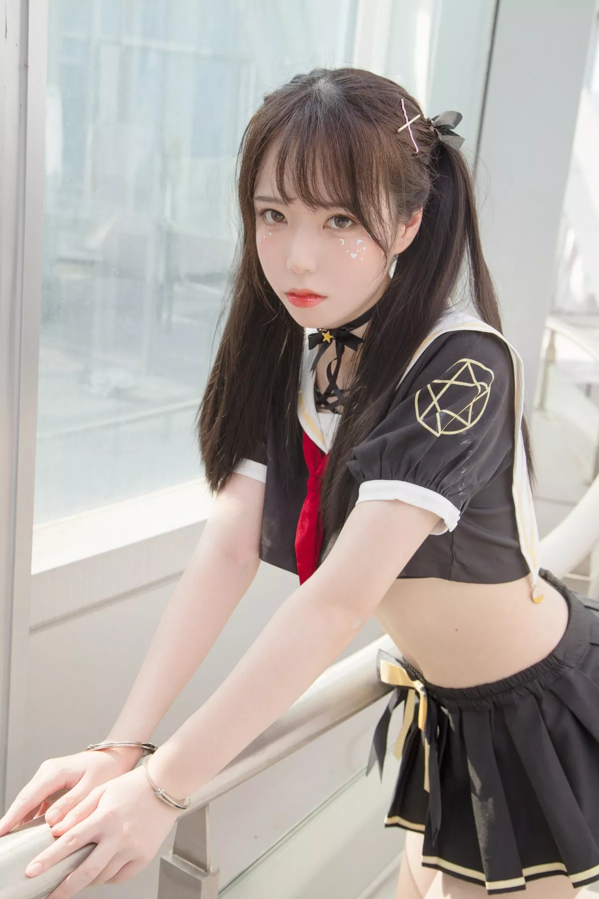 微博妹子Fushii_海堂魔法少女主题户外性感美少女战士黑短裙秀完美身材诱惑写真40P