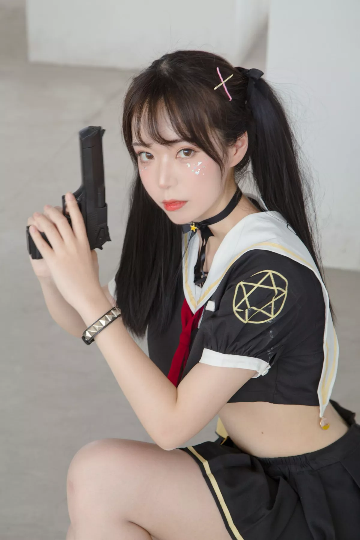 微博妹子Fushii_海堂魔法少女主题户外性感美少女战士黑短裙秀完美身材诱惑写真40P