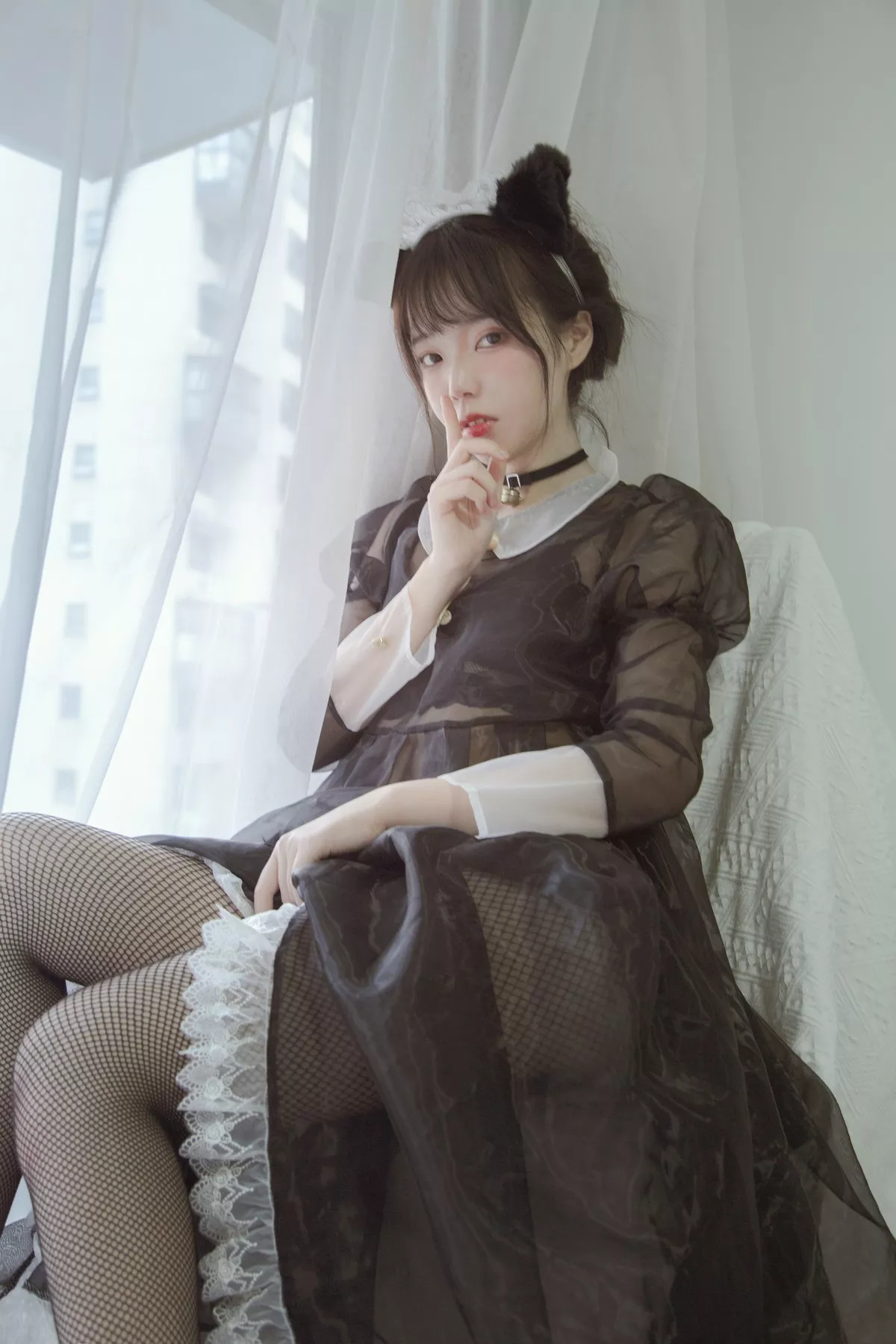 微博妹子Fushii_海堂黑白女仆主题私房薄透女仆装配黑丝网袜秀美腿撩人诱惑写真30P