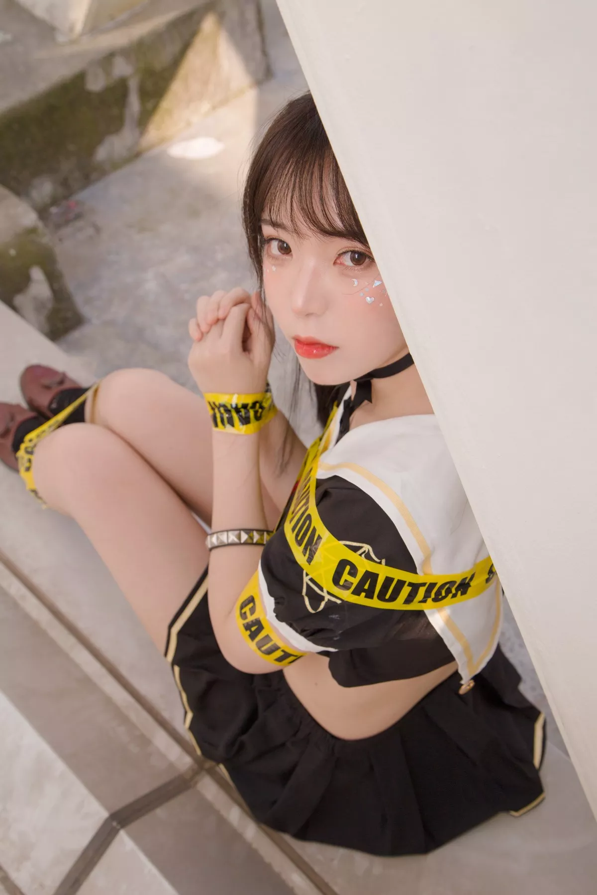 微博妹子Fushii_海堂魔法少女主题户外性感美少女战士黑短裙秀完美身材诱惑写真40P
