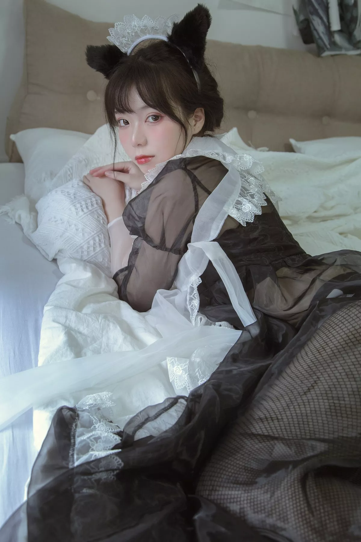 微博妹子Fushii_海堂黑白女仆主题私房薄透女仆装配黑丝网袜秀美腿撩人诱惑写真30P