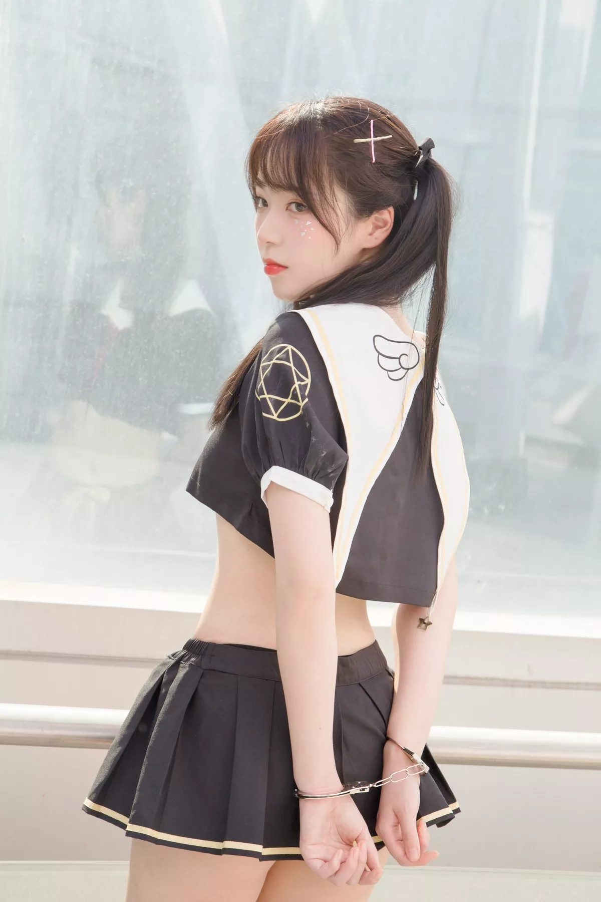 微博妹子Fushii_海堂魔法少女主题户外性感美少女战士黑短裙秀完美身材诱惑写真40P