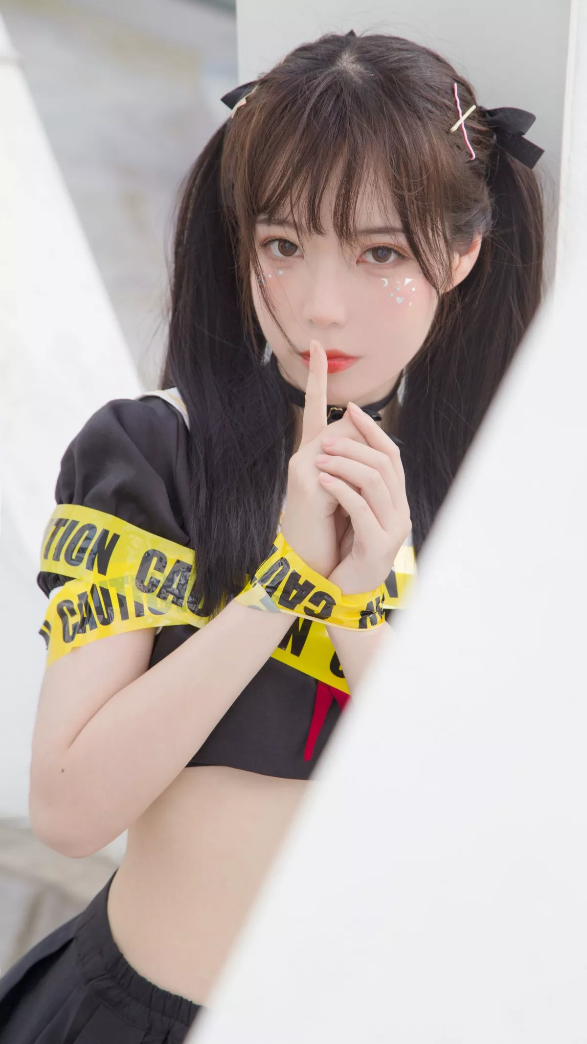 微博妹子Fushii_海堂魔法少女主题户外性感美少女战士黑短裙秀完美身材诱惑写真40P