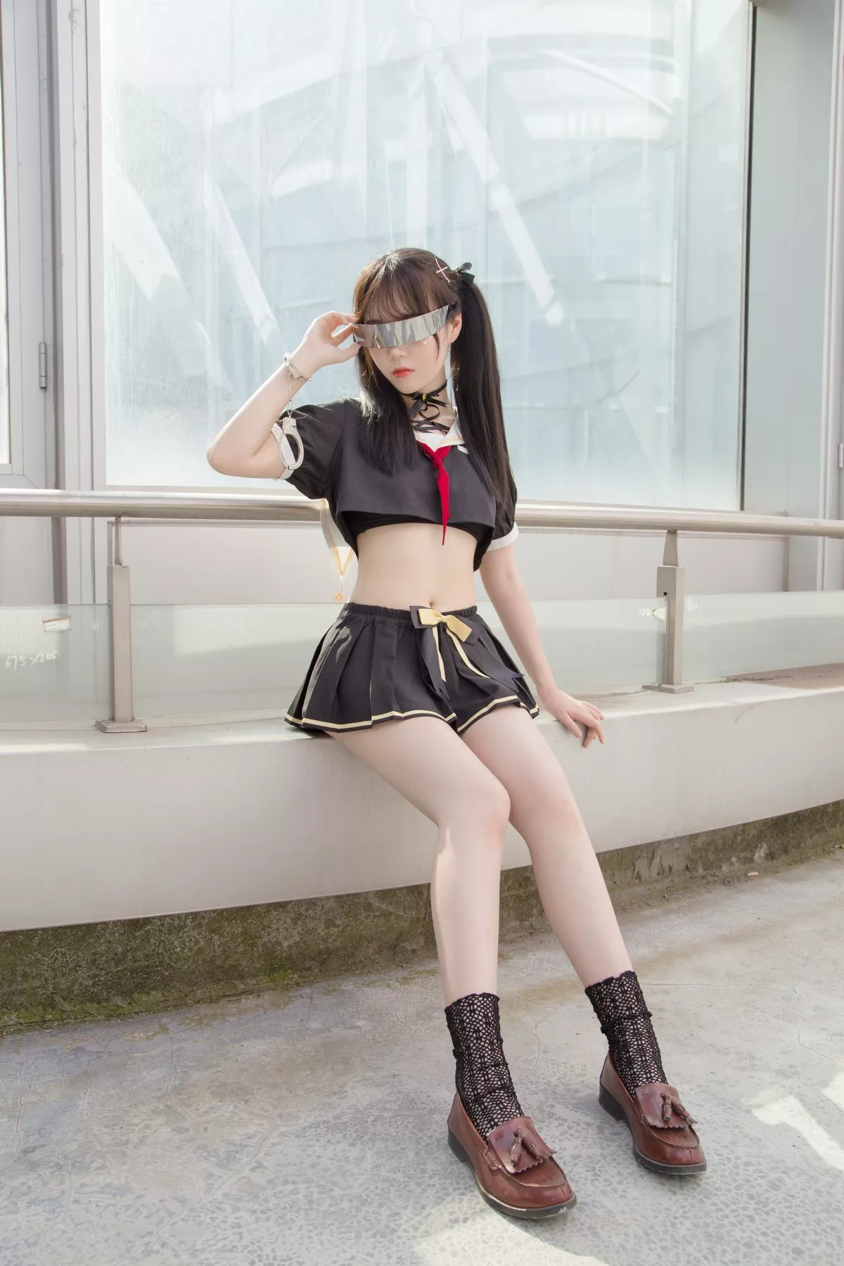 微博妹子Fushii_海堂魔法少女主题户外性感美少女战士黑短裙秀完美身材诱惑写真40P