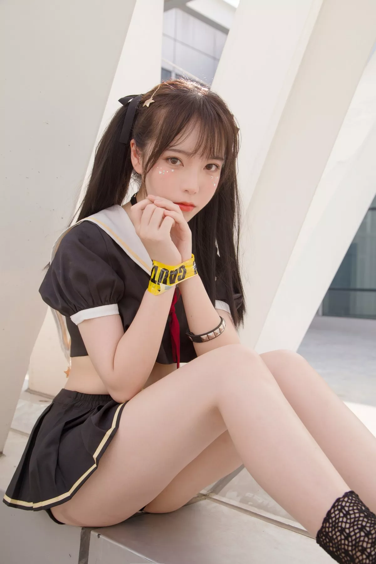 微博妹子Fushii_海堂魔法少女主题户外性感美少女战士黑短裙秀完美身材诱惑写真40P
