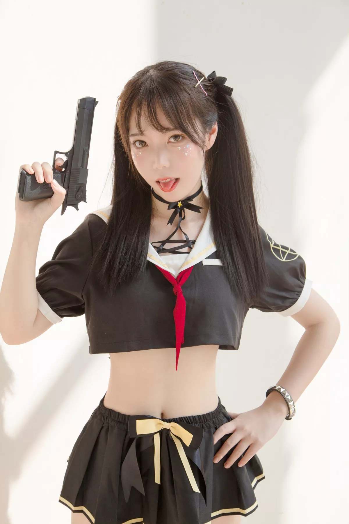 微博妹子Fushii_海堂魔法少女主题户外性感美少女战士黑短裙秀完美身材诱惑写真40P