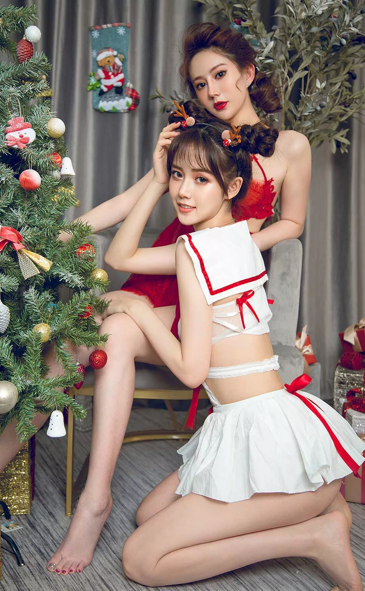 [Ugirls爱尤物]No.2244_尤果合輯之热辣圣诞主题模特唐小糖等5大美女圣诞女郎服饰写真35P