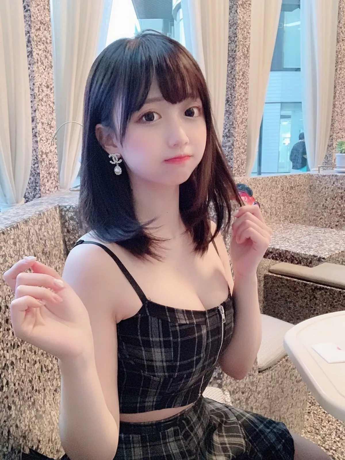 知名动漫博主Yami微博图片合集四主题户外性感黑白比基尼秀完美身材诱惑写真150P