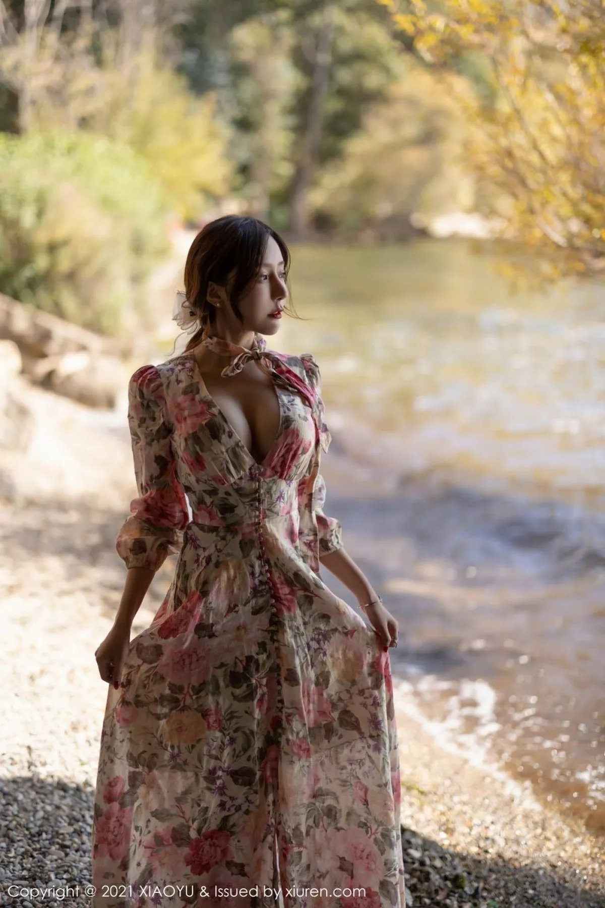 [XiaoYu画语界]Vol.682_女神王馨瑶yanni云南心愿旅拍脱花样长裙露精致内衣诱惑写真75P