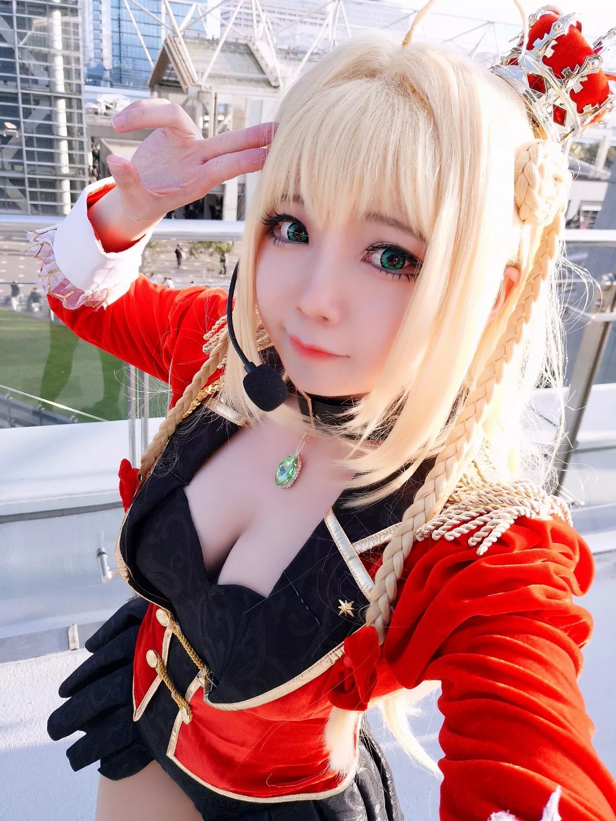 微博红人Coser楚楚子尼禄场照主题户外性感美女战士装扮低胸秀完美身材诱惑写真87P
