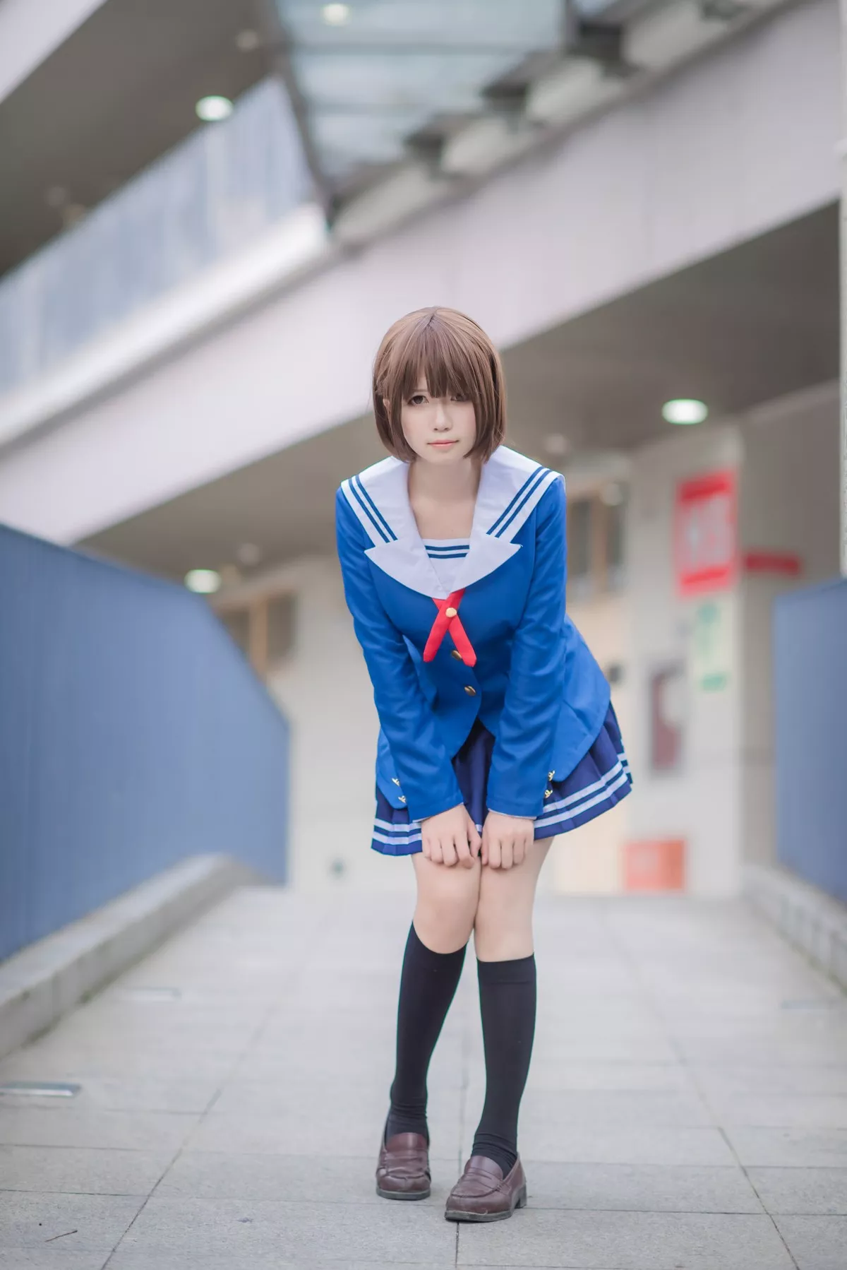 网红coser白金Saki校园JK美丝校服主题户外性感百褶裙露美腿迷人诱惑写真29P
