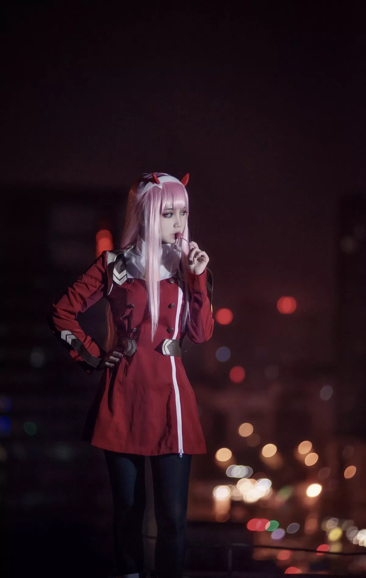 微博红人Coser楚楚子莓制服Cos主题户外性感百褶裙秀美腿迷人诱惑写真51P